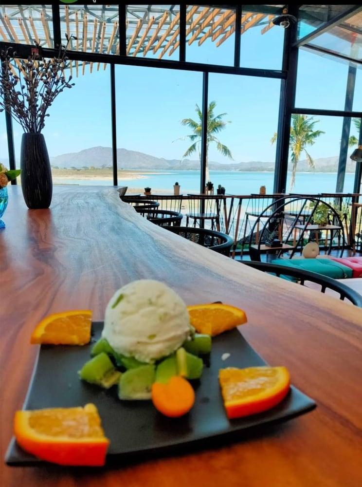 Kaengkrachan Boathouse Paradise Resort Kaeng Kachan Exteriör bild